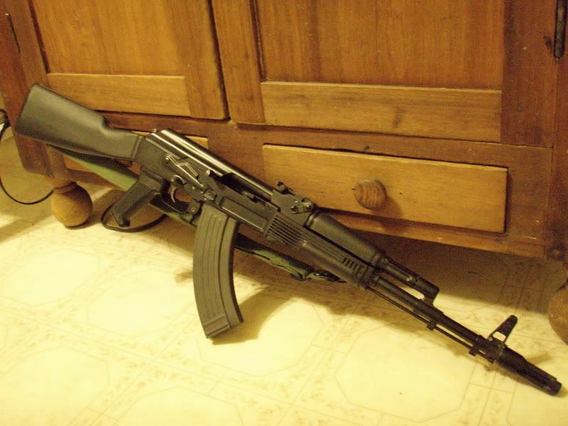 AK Mag Follower w/ Bolt Catch